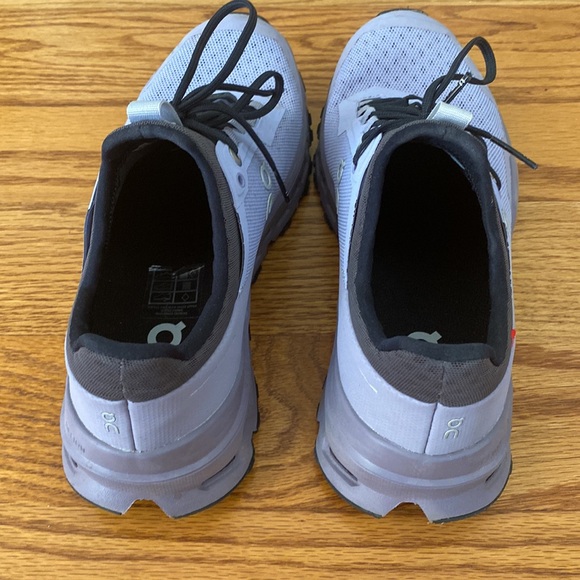 Women’s On Cloud CloudUltra- cute and comfortable - Picture 3 of 4